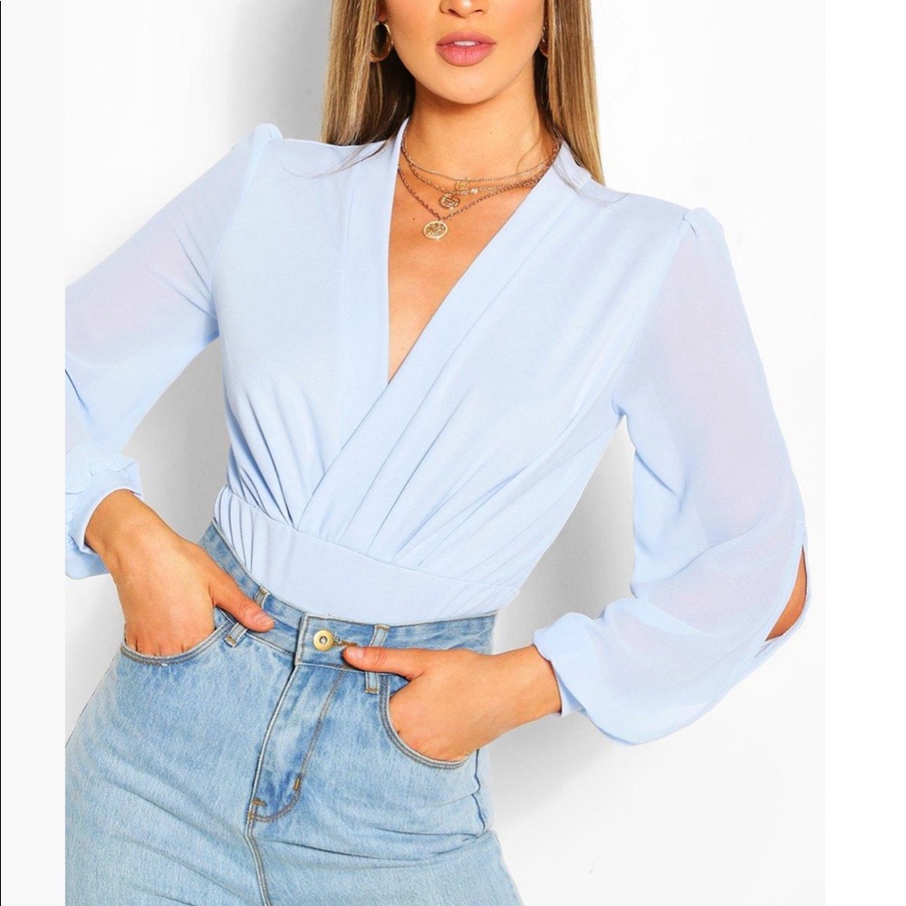Baby blue/long sleeve bodysuit